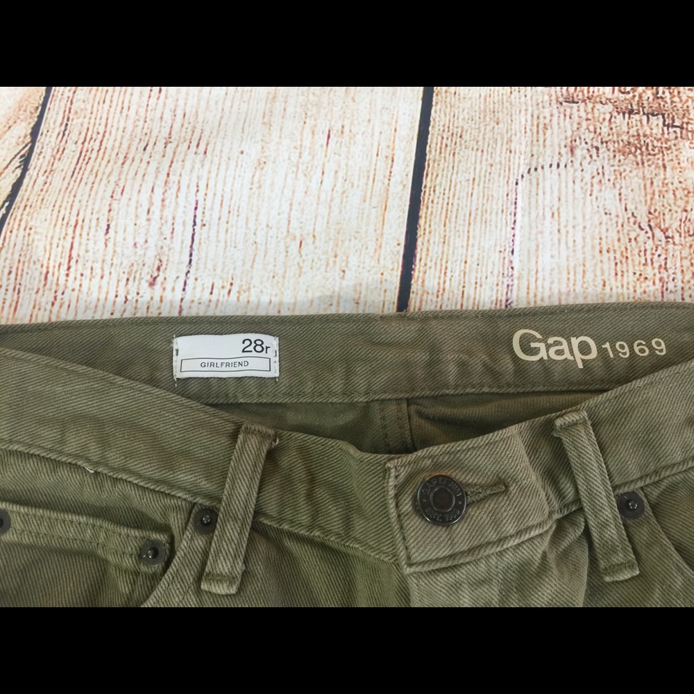 Gap size 28 olive green ripped boyfriend jeans - Picture 4 of 5